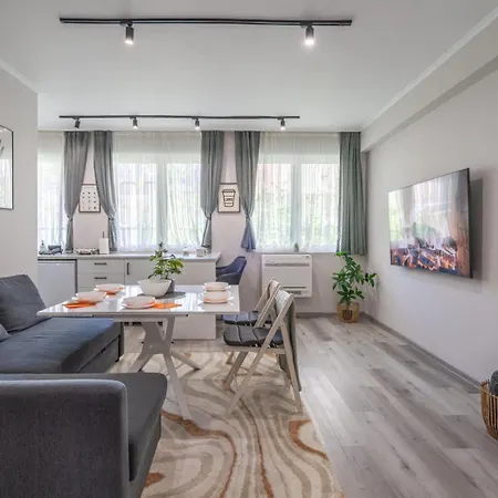 Point - 1br In Center By Flat Mаnager Apartmán